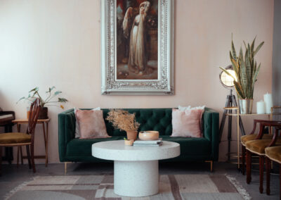 Reel Folk - Lounge Room